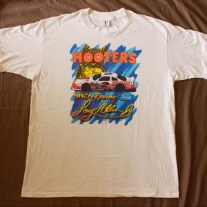 Vintage Hooter’s Racing T-Shirt